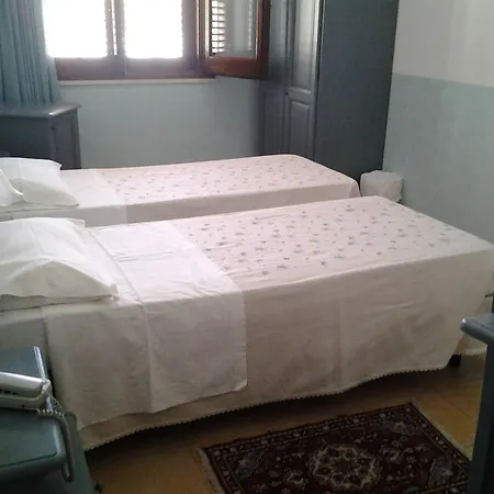 Hotel History 3*