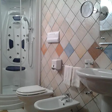 Szálloda History Valderice