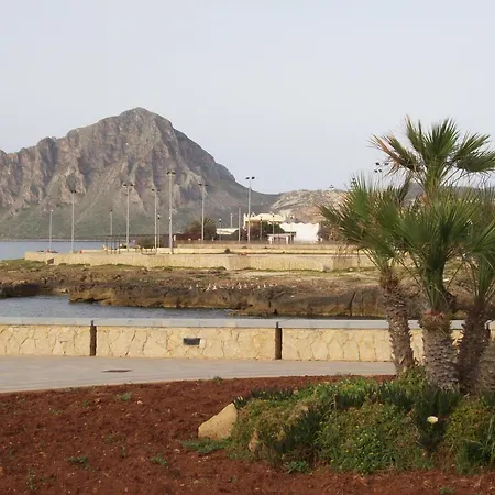 Szálloda History 3*