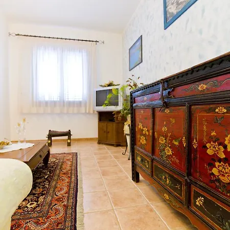 History 3* Valderice