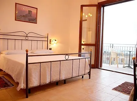 History Szálloda 3*