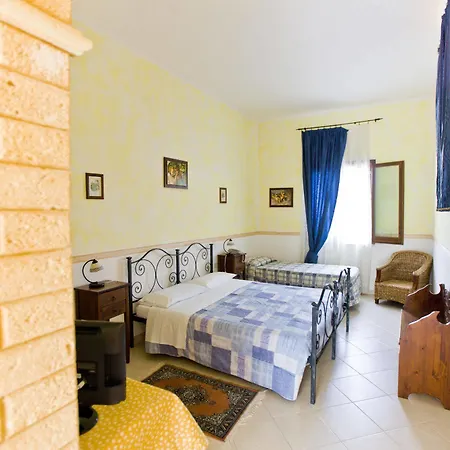 Hotel History 3*