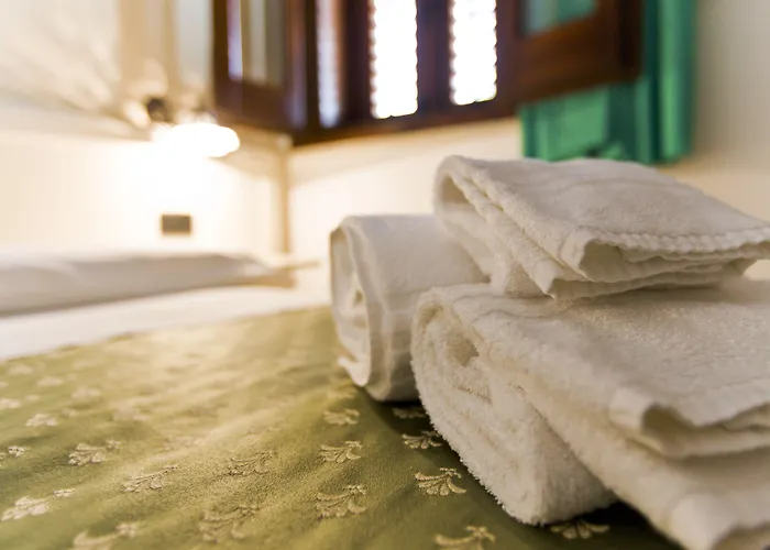 History 3* Valderice